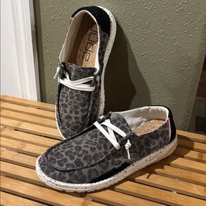 Hey Dude- Sz 8 Wendy Jungle Brown